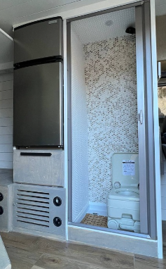 Refrigerator and Aluminum Bathroom